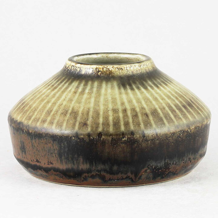 カールハリー・スタルハーネ Studio Vase スタジオベース 貝殻を思わせる茶色の花瓶 (13cm) 1960年代